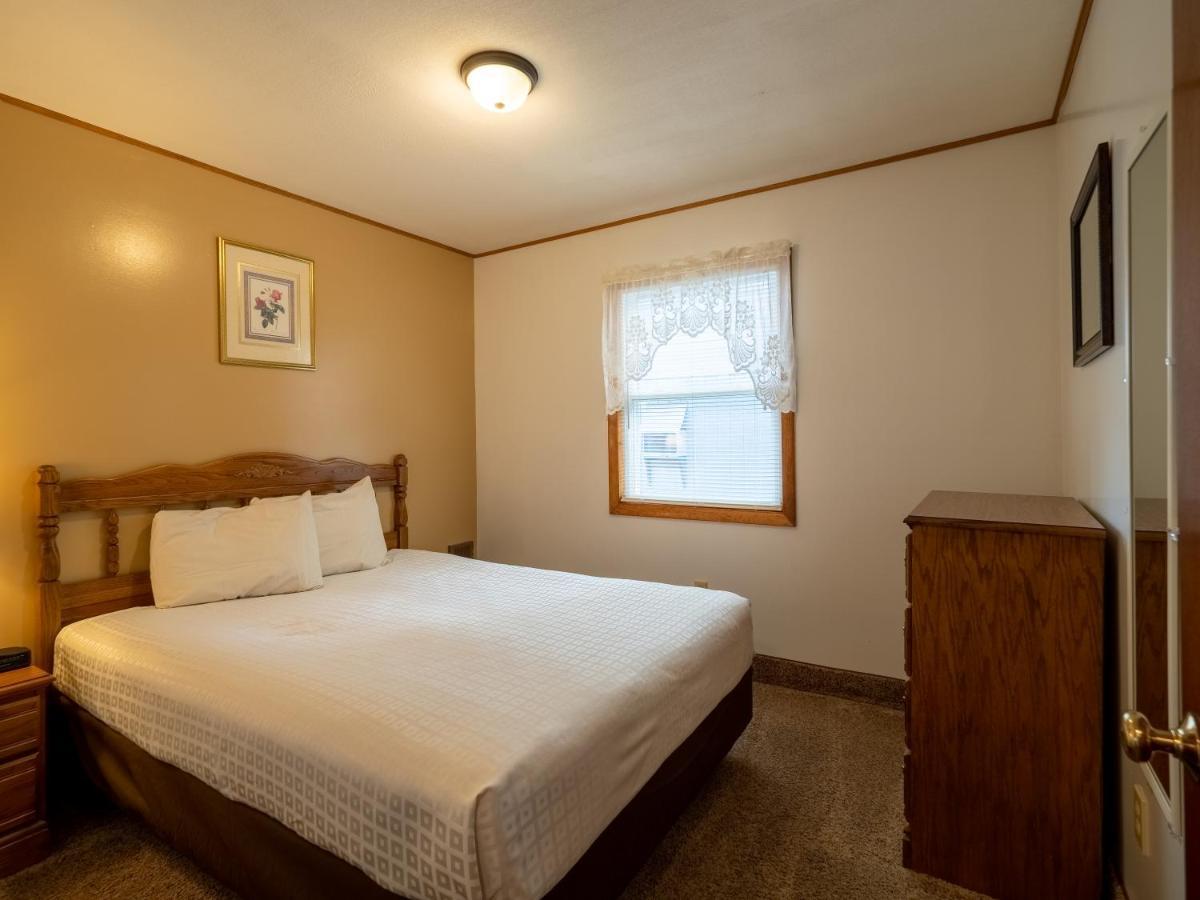 Lake 'N Pines Motel Cooperstown Exterior foto